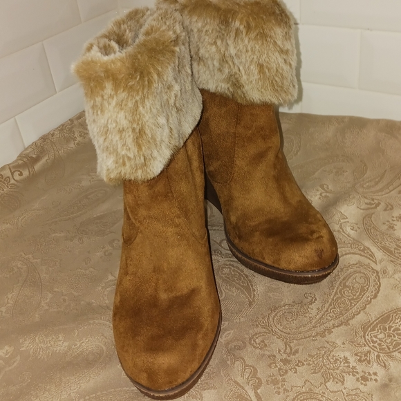ZigiSoho Fur Booties with wedge heels Size 10 - Picture 11 of 13